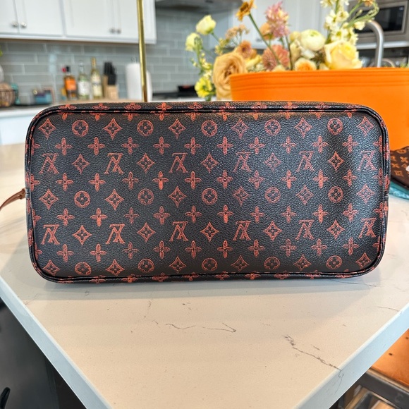 Louis Vuitton Catogram Neverfull MM - Picture 13 of 16
